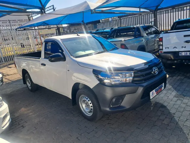2022 Toyota Hilux 2.4GD S (Aircon)