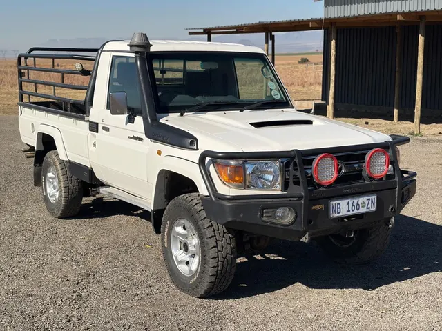 2017 Toyota Land Cruiser 79 Land Cruiser 79 4.5D-4D LX V8