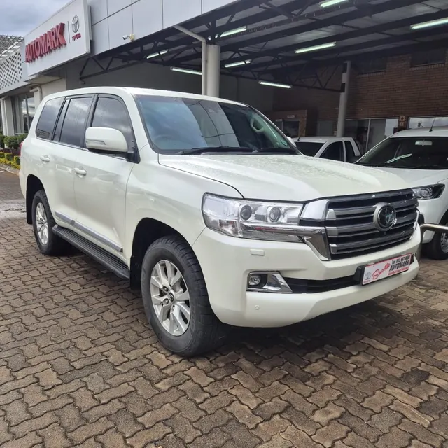 2017 Toyota Land Cruiser 200 4.5D-4D V8 VX
