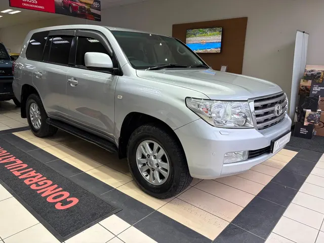2010 Toyota Land Cruiser 200 4.5D-4D VX