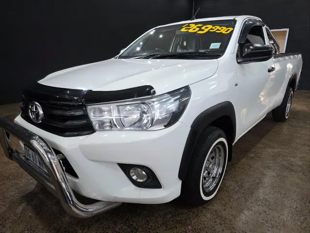 2017 Toyota Hilux 2.4GD (Aircon)