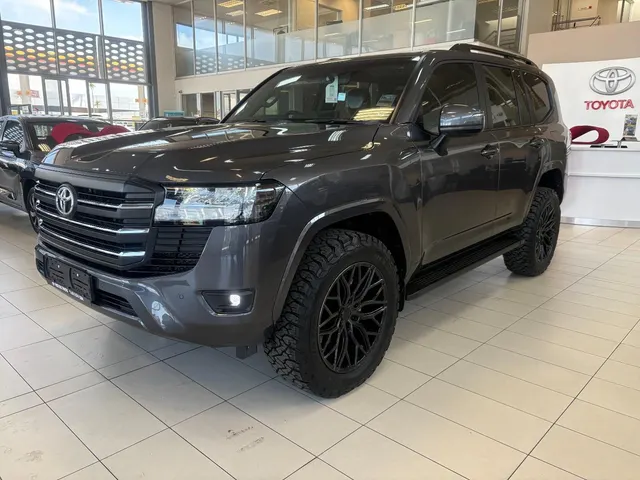 2026 Toyota Land Cruiser 300 3.3D GX-R