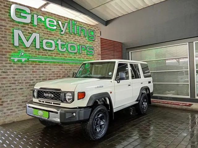2025 Toyota Land Cruiser 76 2.8GD-6 Station Wagon