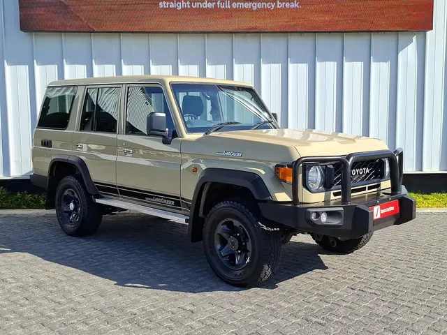 2026 Toyota Land Cruiser 76 2.8GD-6 Station Wagon VX