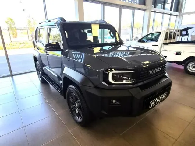 2026 Toyota Land Cruiser FJ 2.7 4x4 GX