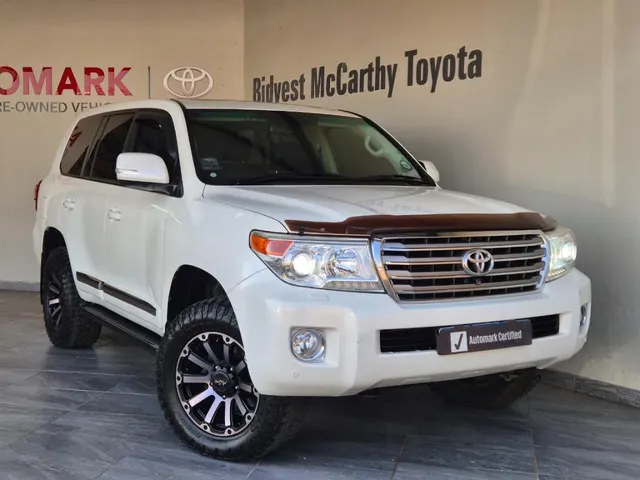 2013 Toyota Land Cruiser 200 4.5D-4D VX