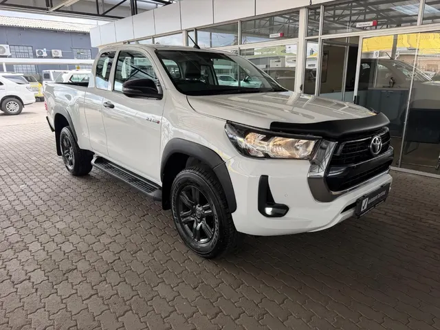2024 Toyota Hilux 2.4GD-6 Xtra Cab Raider Auto