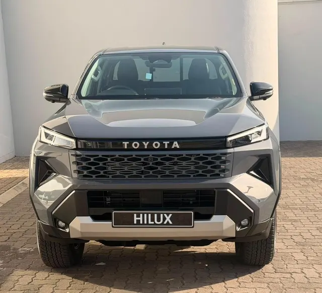 2026 Toyota Hilux 2.8GD-6 Xtra Cab Raider X 4x4