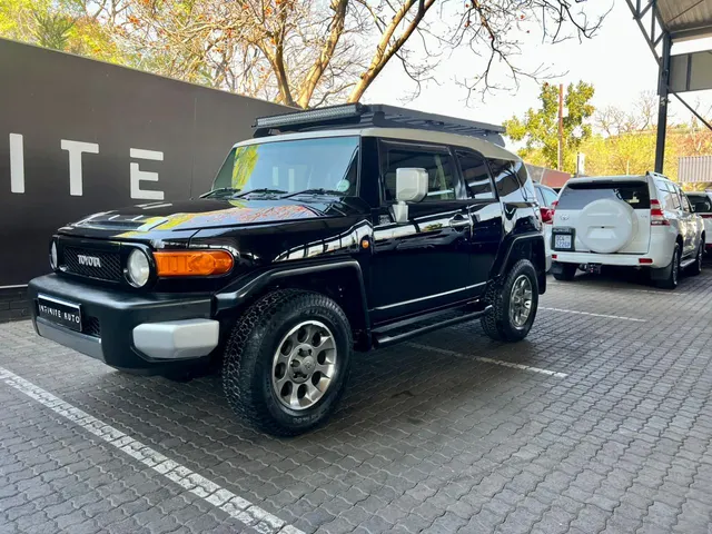 2011 Toyota FJ Cruiser FJ Sport Cruiser