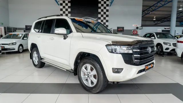2022 Toyota Land Cruiser 300 3.3D GX-R