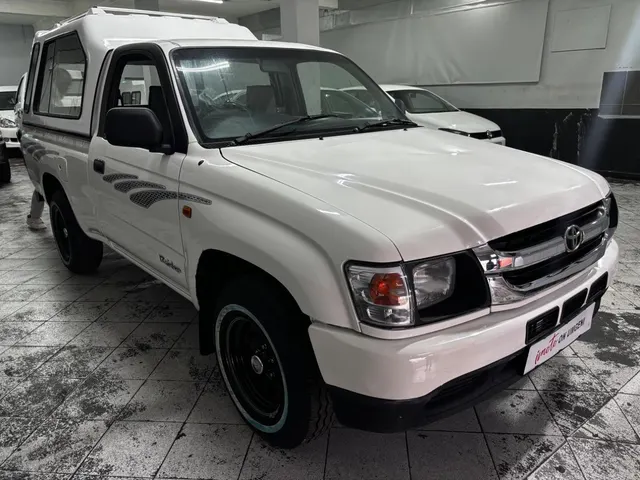 2003 Toyota Hilux 2000