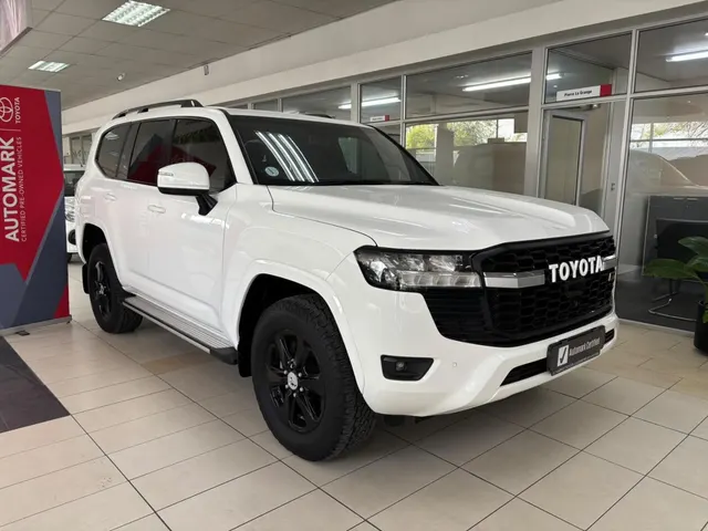 2022 Toyota Land Cruiser 300 3.3D GX-R