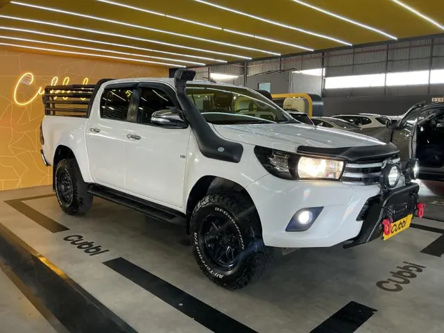 2018 Toyota Hilux 4.0 V6 Double Cab 4x4 Raider