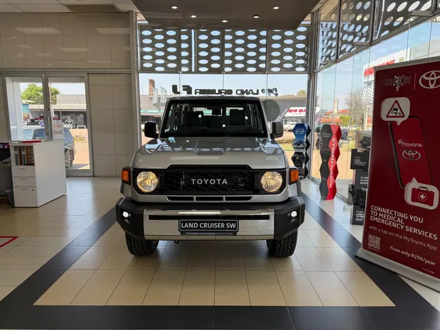 2026 Toyota Land Cruiser 76 2.8GD-6 Station Wagon LX Manual