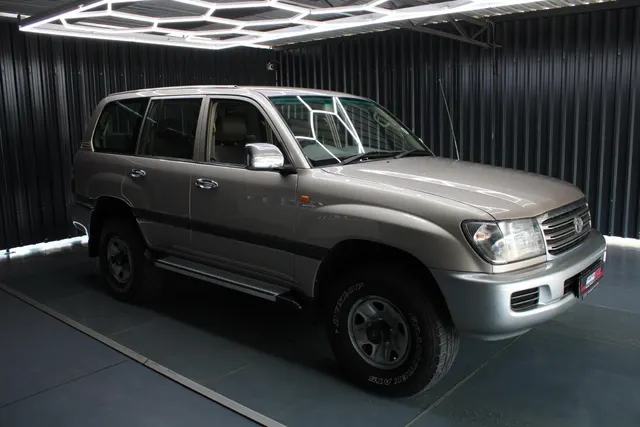 2003 Toyota Land Cruiser 100 GX
