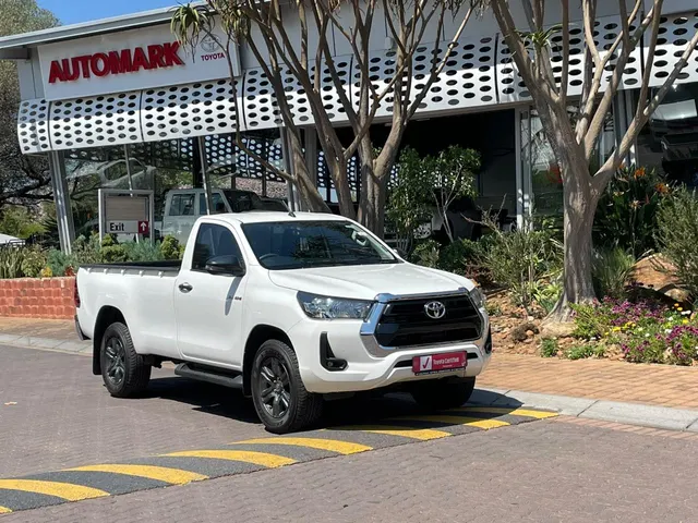 2025 Toyota Hilux 2.4GD-6 Single Cab Raider Manual