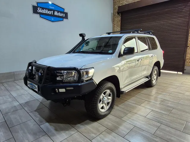 2019 Toyota Land Cruiser 200 4.5D-4D V8 GX-R