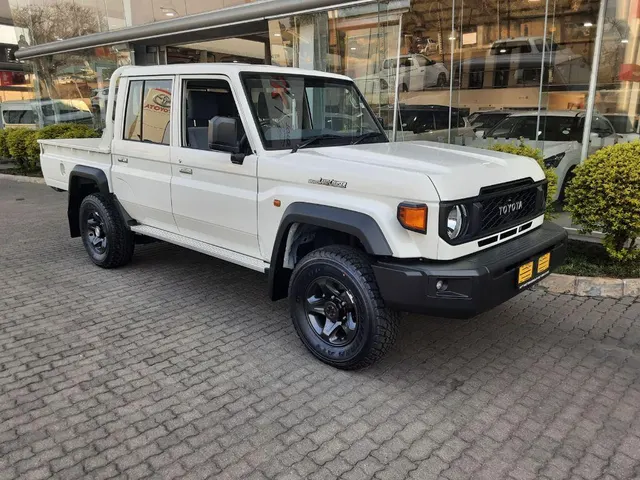2026 Toyota Land Cruiser 79 2.8GD-6 Double Cab Manual