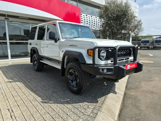 2026 Toyota Land Cruiser 76 2.8GD-6 Station Wagon VX