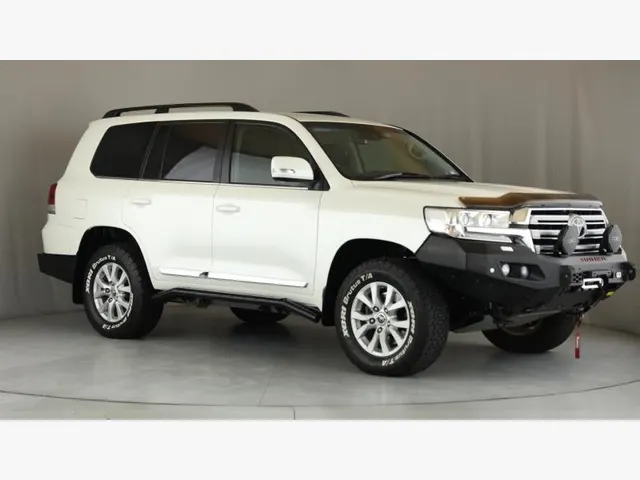 2018 Toyota Land Cruiser 200 4.5D-4D V8 VX-R