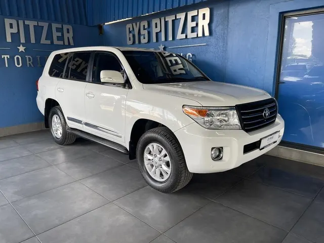 2013 Toyota Land Cruiser 200 4.5D-4D V8 VX