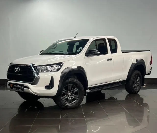 2022 Toyota Hilux 2.4GD-6 Xtra Cab Raider Auto