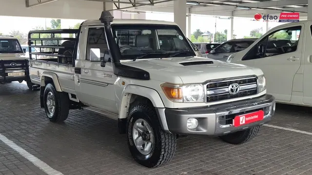 2014 Toyota Land Cruiser 79 4.5D-4D LX V8