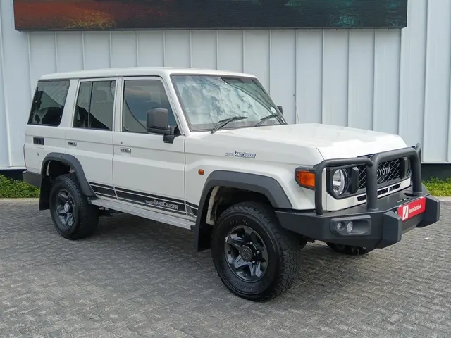 2026 Toyota Land Cruiser 76 2.8GD-6 Station Wagon VX