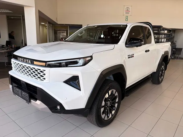 2026 Toyota Hilux 2.8GD-6 Xtra Cab Raider X
