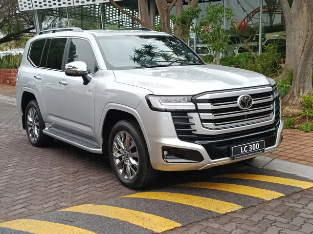 2026 Toyota Land Cruiser 300 3.5T HEV ZX