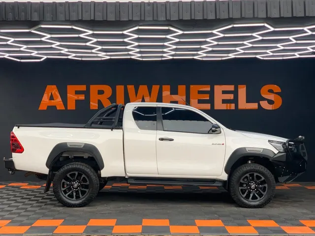 2023 Toyota Hilux 2.8GD-6 Xtra Cab 4x4 Legend Auto