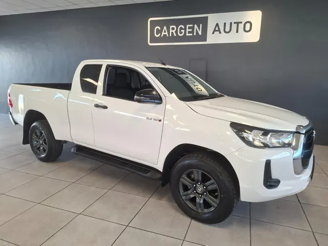 2023 Toyota Hilux 2.4GD-6 Xtra Cab Raider Auto