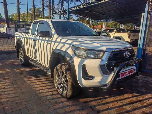 2021 Toyota Hilux 2.4GD-6 Xtra Cab Raider Auto