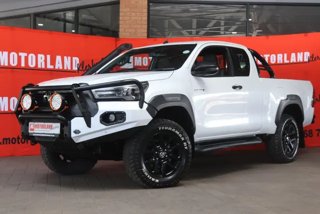 2024 Toyota Hilux 2.8GD-6 Xtra Cab 4x4 Legend Manual