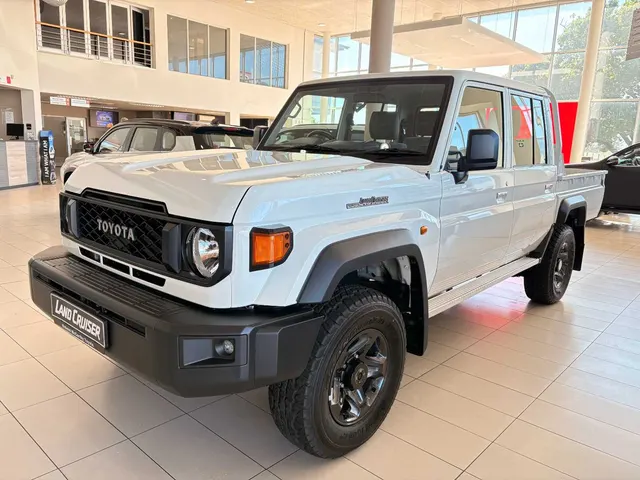 2026 Toyota Land Cruiser 79 2.8GD-6 Double Cab Manual