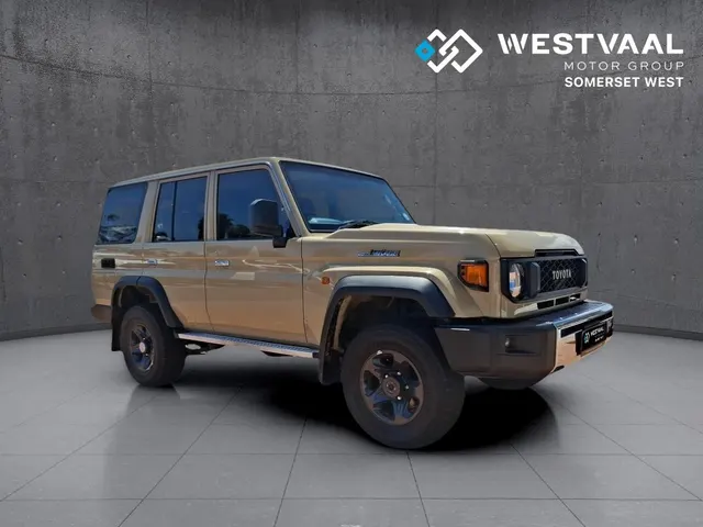 2025 Toyota Land Cruiser 76 2.8GD-6 Station Wagon LX Manual