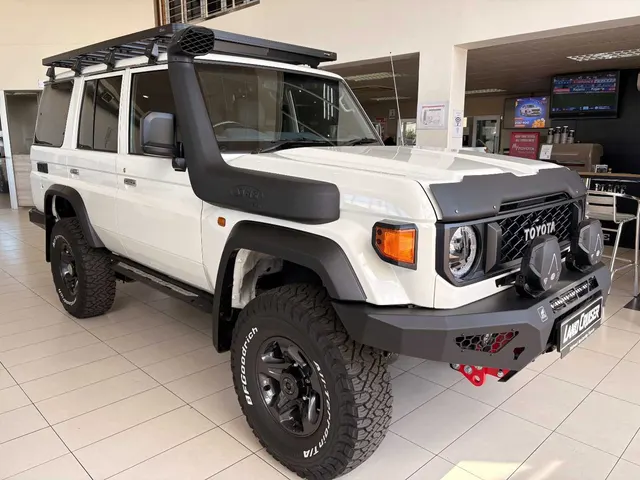 2026 Toyota Land Cruiser 76 2.8GD-6 Station Wagon LX Auto
