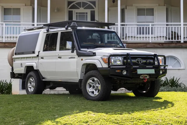 2015 Toyota Land Cruiser 79 4.5D-4D LX V8 Double Cab