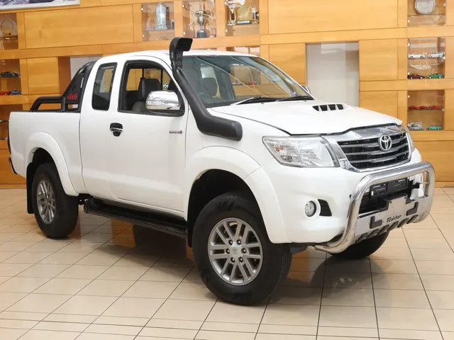 2014 Toyota Hilux 3.0D-4D Xtra Cab 4x4 Raider