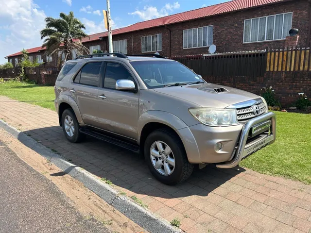 2010 Toyota Fortuner 3.0D-4D