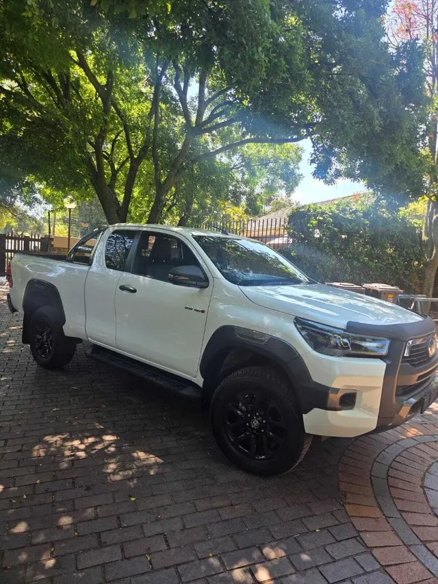 2025 Toyota Hilux 2.8GD-6 Xtra Cab Legend Manual