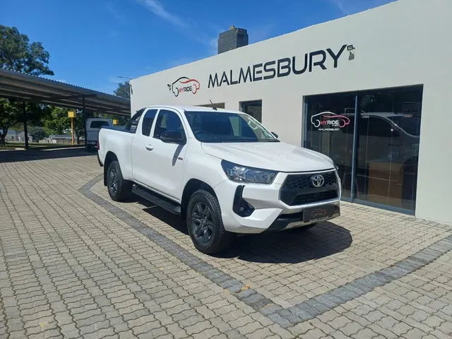 2025 Toyota Hilux 2.4GD-6 Xtra Cab Raider Manual