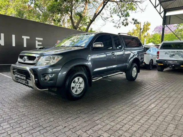 2011 Toyota Hilux 3.0D-4D Xtra Cab Raider
