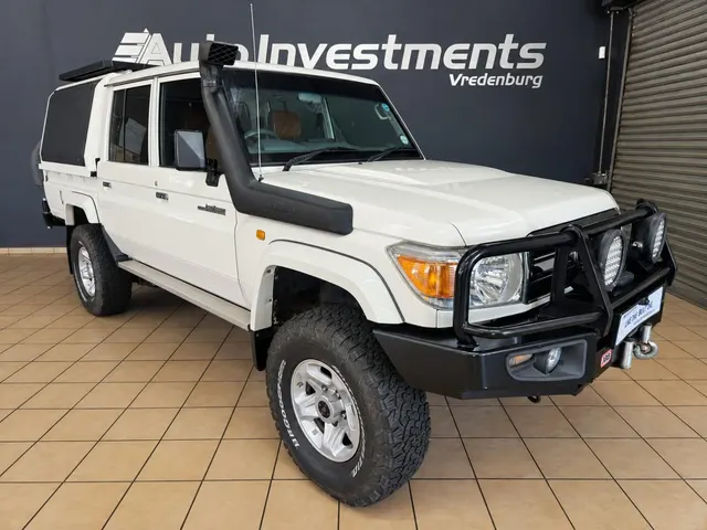 2015 Toyota Land Cruiser 79 4.0 V6 Double Cab
