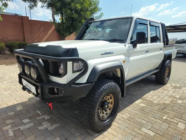 2026 Toyota Land Cruiser 79 2.8GD-6 Double Cab Manual
