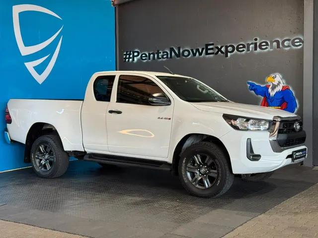 2022 Toyota Hilux 2.4GD-6 Xtra Cab Raider
