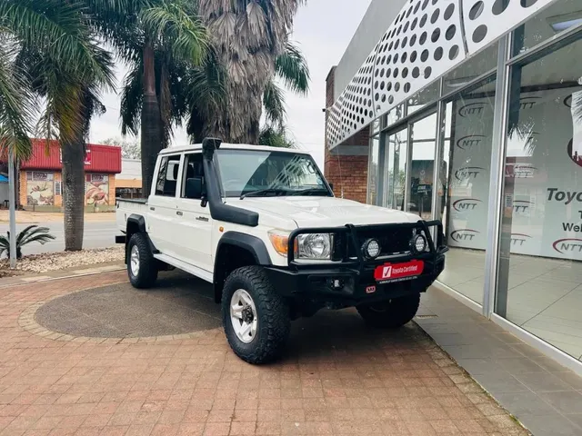 2015 Toyota Land Cruiser 79 4.0 V6 Double Cab