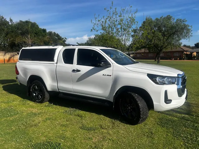 2023 Toyota Hilux 2.4GD-6 Xtra Cab Raider Auto