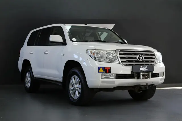 2011 Toyota Land Cruiser 200 4.5D-4D VX