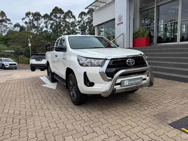 2022 Toyota Hilux 2.4GD-6 Xtra Cab Raider Auto